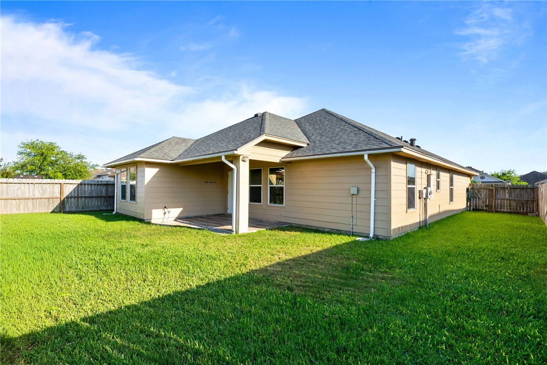 6114 Queen Bess Drive Corpus Christi TX 78414