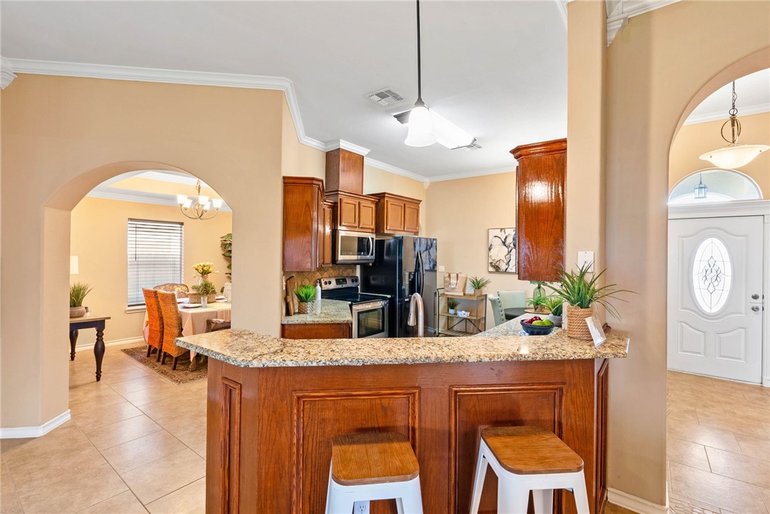 6114 Queen Bess Drive Corpus Christi TX 78414