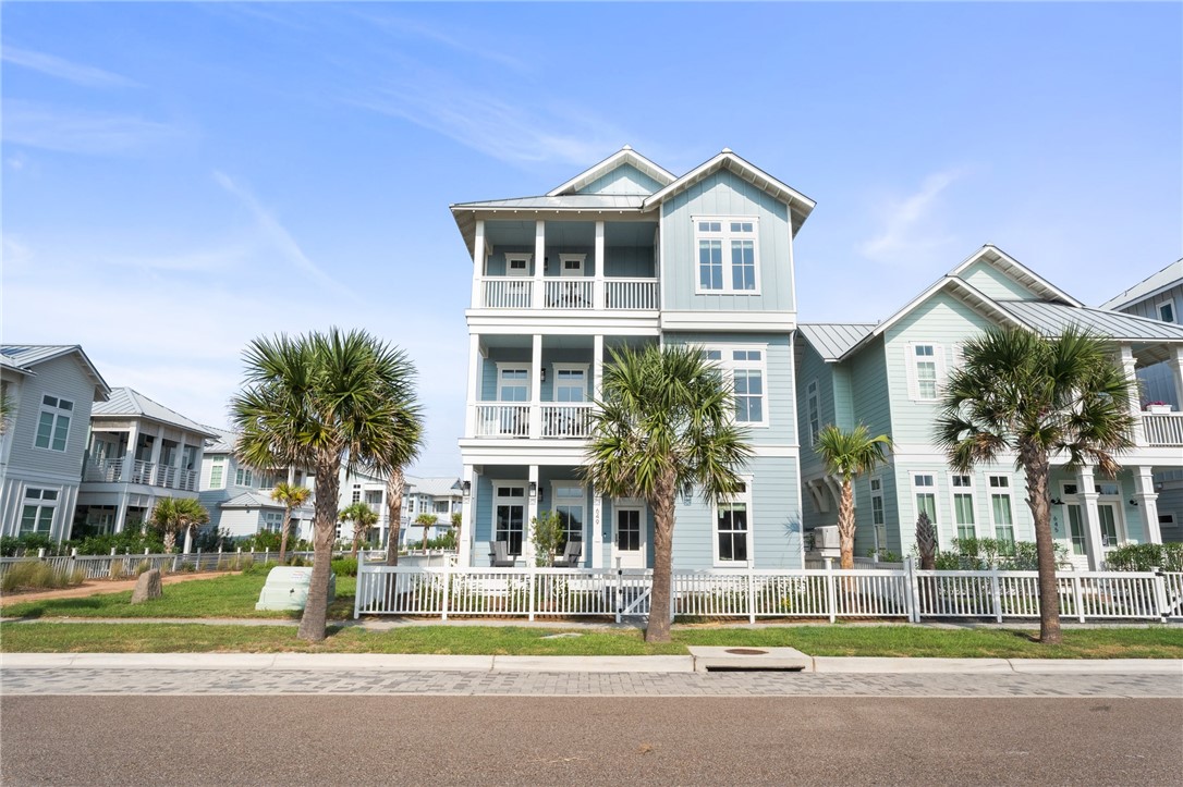 649 Sunset Avenue Port Aransas TX 78373