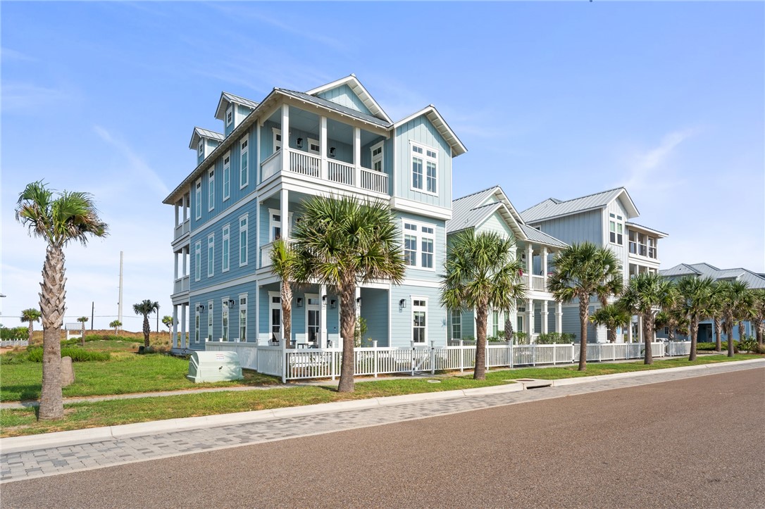 649 Sunset Avenue Port Aransas TX 78373