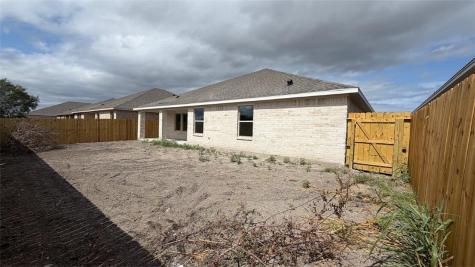 3533 Sahar Lake Drive Robstown TX 78380