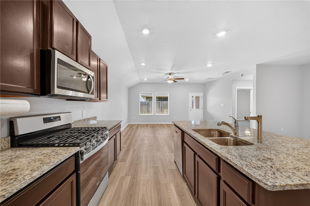 2326 Delightful Corpus Christi TX 78418
