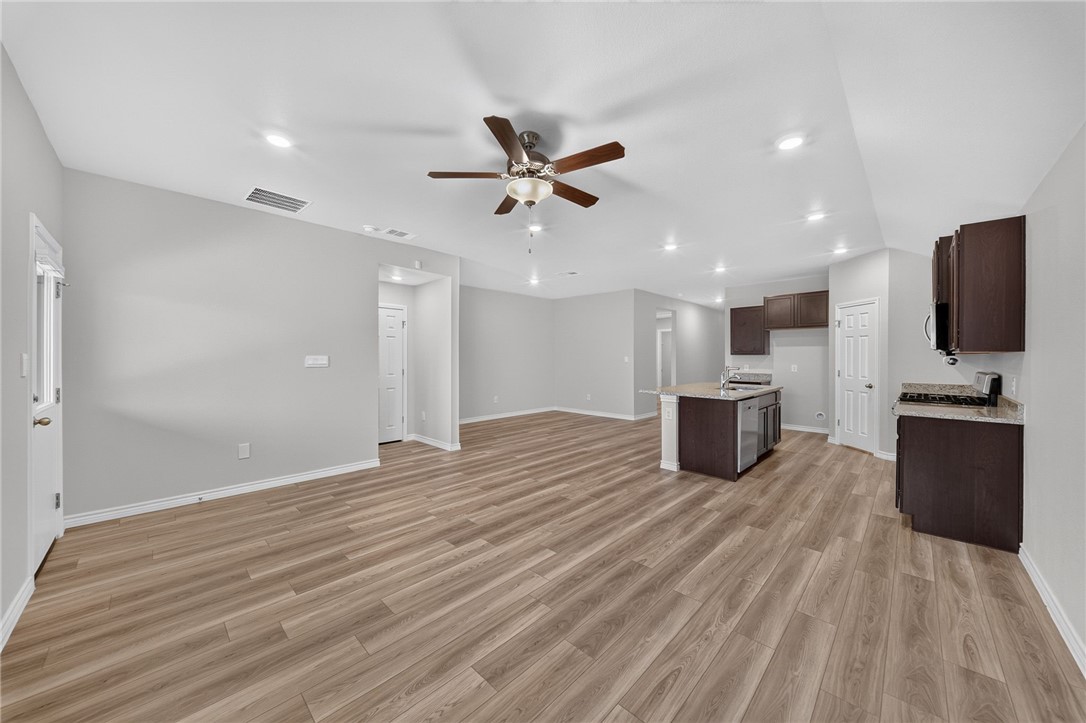 2326 Delightful Corpus Christi TX 78418