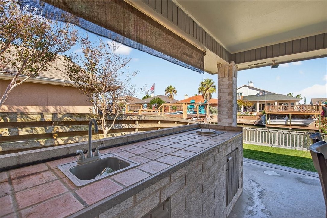 13822 Brigantine Drive Corpus Christi TX 78418