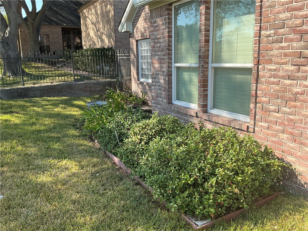 4302 Spring Creek Corpus Christi TX 78410