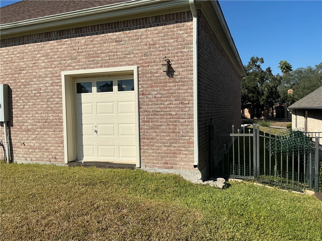 4302 Spring Creek Corpus Christi TX 78410