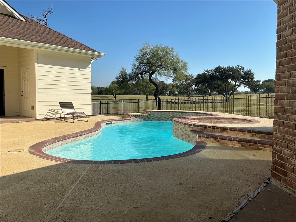 4302 Spring Creek Corpus Christi TX 78410