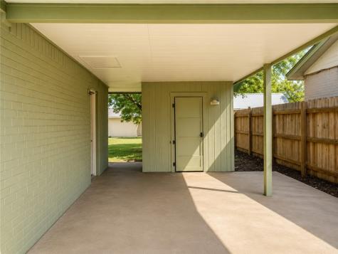910 S Frans Street Hebbronville TX 78361