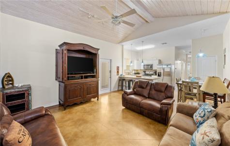 2212 State Highway 361 205 Port Aransas TX 78373