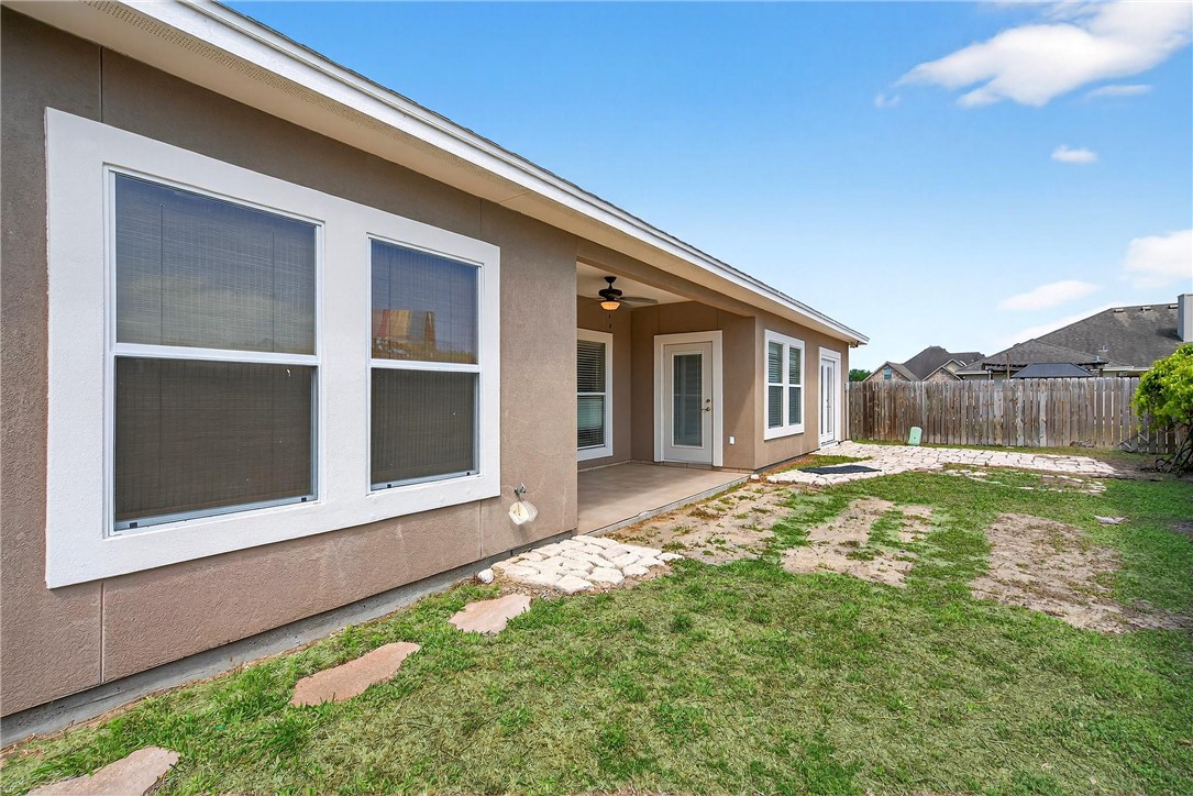 10409 Pioneer Drive Corpus Christi TX 78410