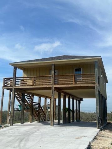 408 W Royal Oak Lane Rockport TX 78382