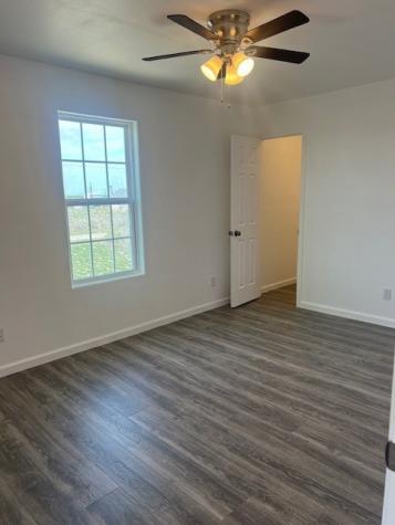 408 W Royal Oak Lane Rockport TX 78382