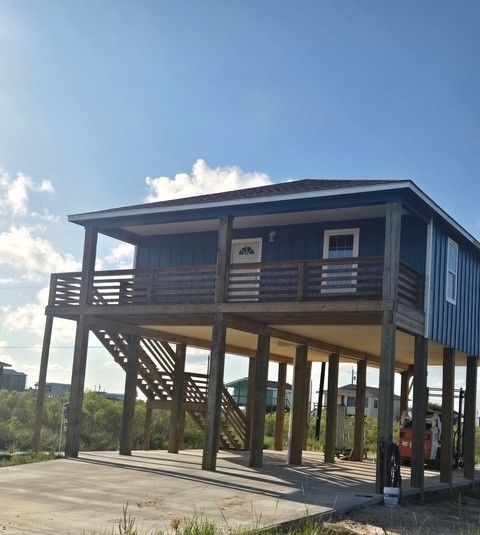 408 W Royal Oak Lane Rockport TX 78382