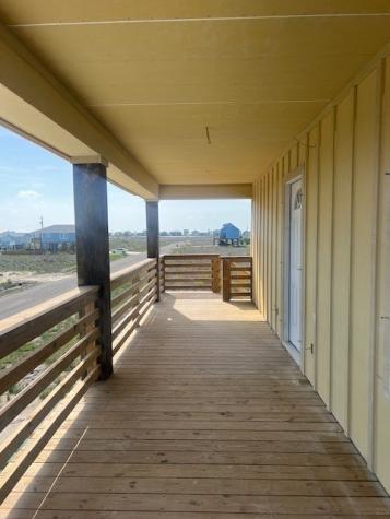 408 W Royal Oak Lane Rockport TX 78382