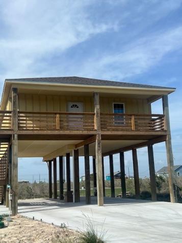 408 W Royal Oak Lane Rockport TX 78382