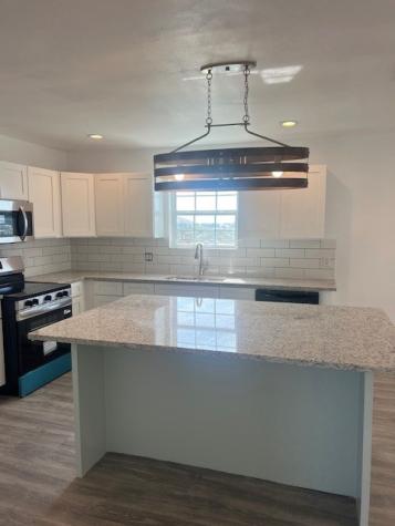 408 W Royal Oak Lane Rockport TX 78382