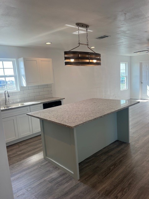 408 W Royal Oak Lane Rockport TX 78382