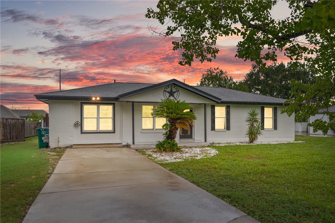 13106 Mcburnett Drive Corpus Christi TX 78410
