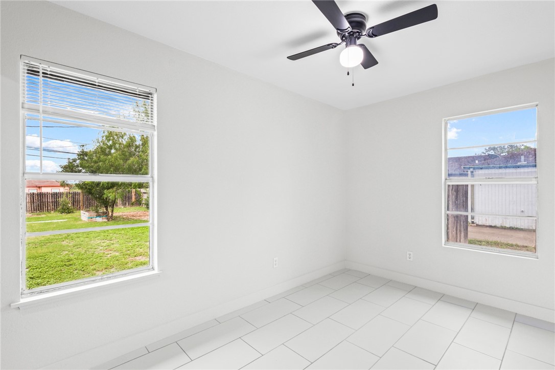 13106 Mcburnett Drive Corpus Christi TX 78410
