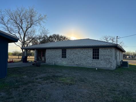 365 County Road 1341 Alice TX 78332