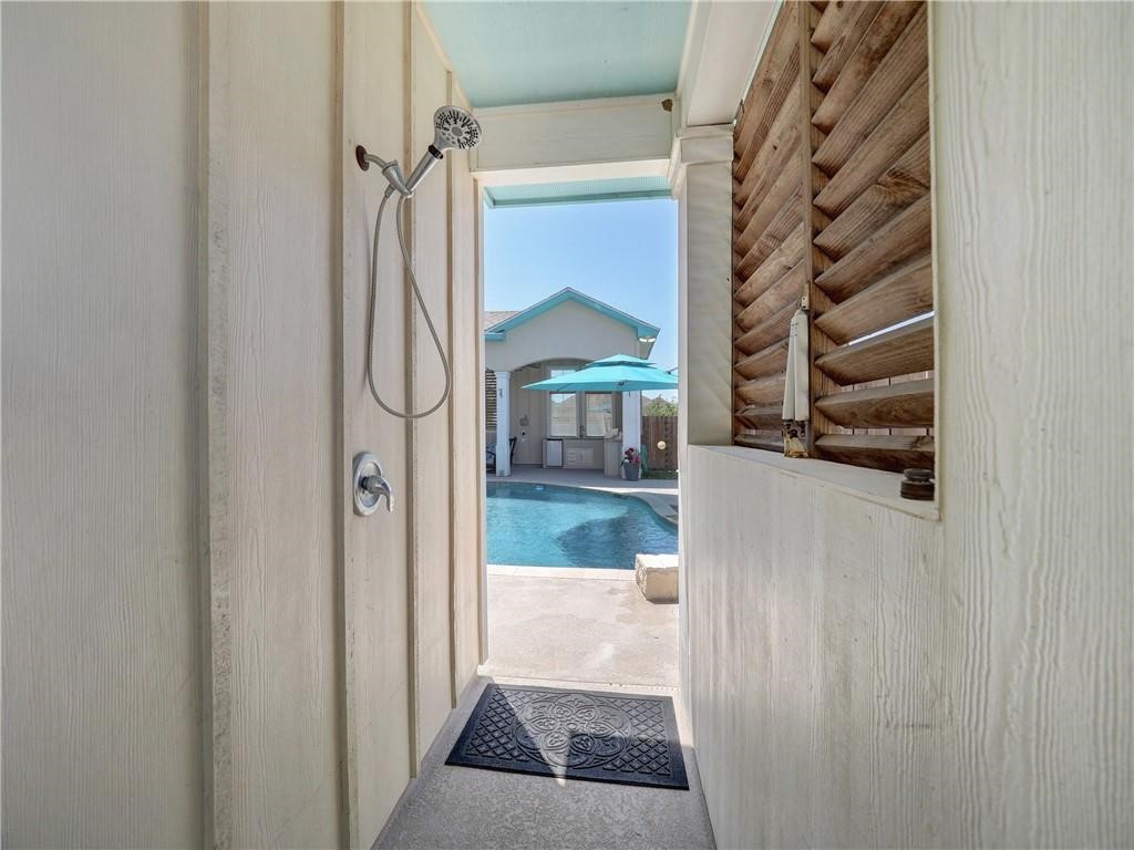 14002 Coquina Bay Avenue Corpus Christi TX 78418
