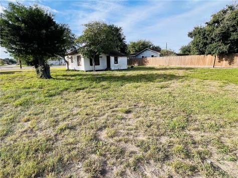 602 W Rice Street Falfurrias TX 78355