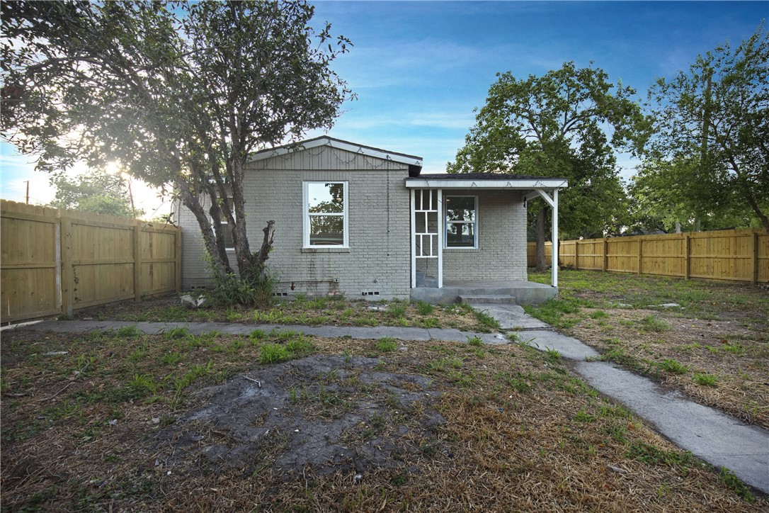 337 W Vanderbilt Drive Corpus Christi TX 78415