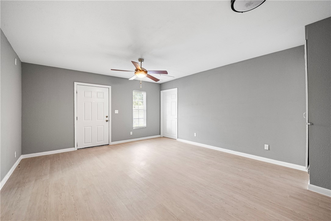 337 W Vanderbilt Drive Corpus Christi TX 78415