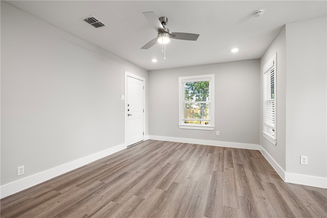 337 W Vanderbilt Drive Corpus Christi TX 78415