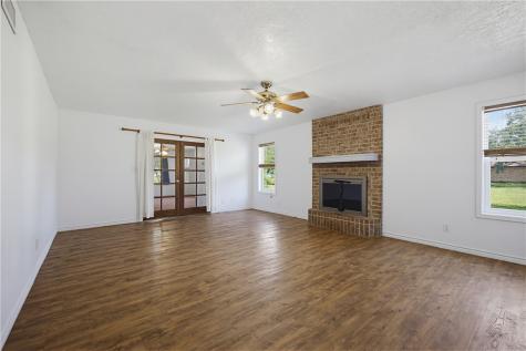 106 Adkins Refugio TX 78377