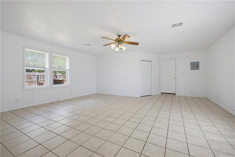 106 Adkins Refugio TX 78377