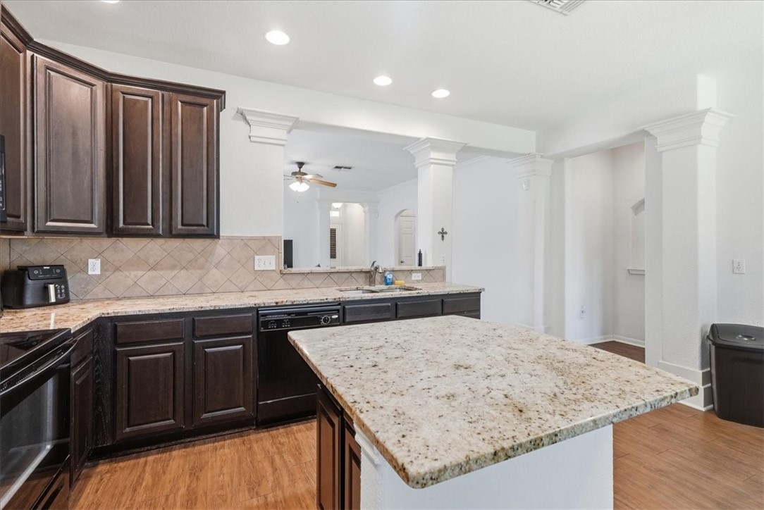 2513 Las Brisas Street Corpus Christi TX 78414