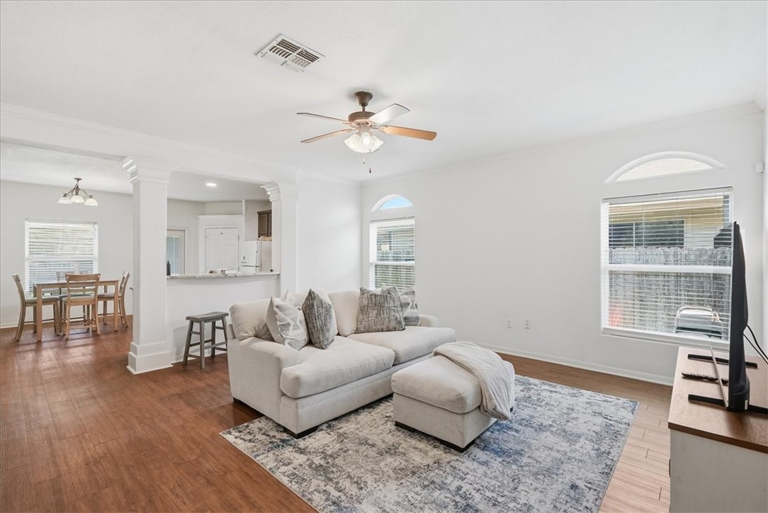 2513 Las Brisas Street Corpus Christi TX 78414