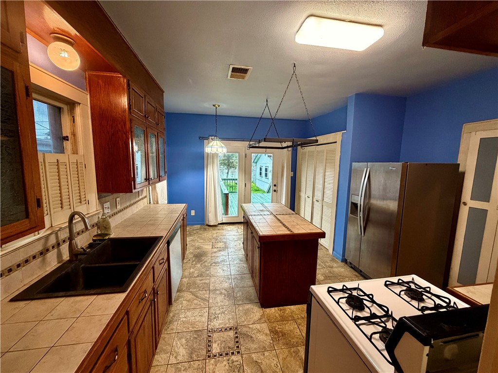 326 Naples Street Corpus Christi TX 78404