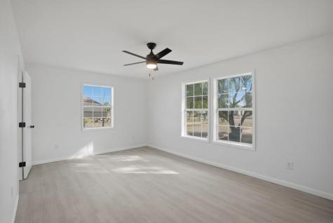 262 Cr 3522 Creek Orange Grove TX 78372