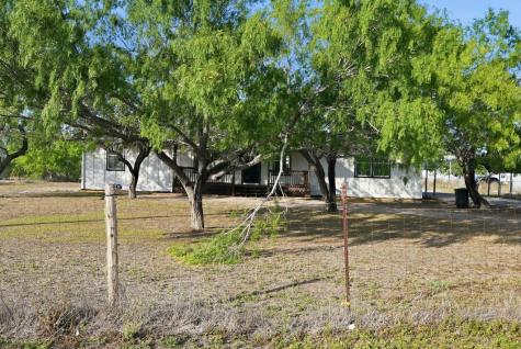 262 Cr 3522 Creek Orange Grove TX 78372