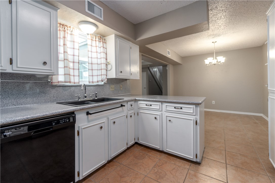 4002 Oak Forest Dr G Corpus Christi TX 78413