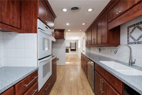 5214 Ponderosa Corpus Christi TX 78415