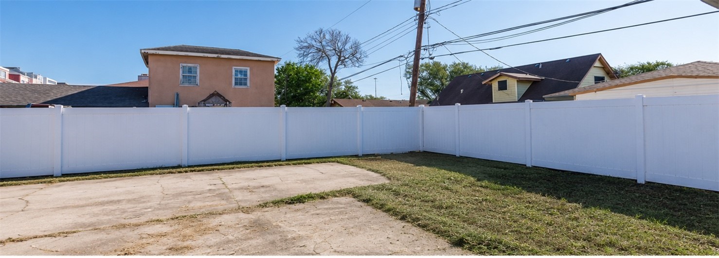 5214 Ponderosa Corpus Christi TX 78415