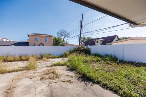 5214 Ponderosa Corpus Christi TX 78415