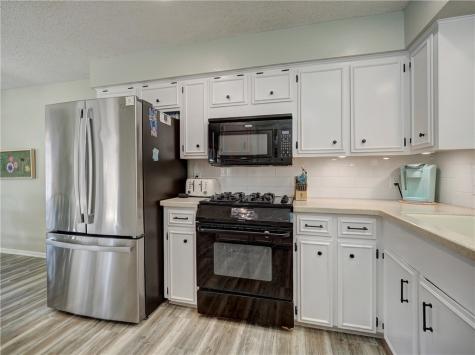 120 Seco Drive Portland TX 78374