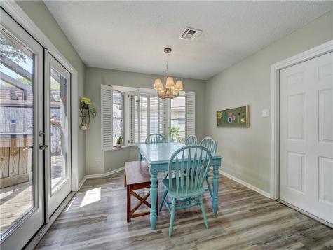 120 Seco Drive Portland TX 78374
