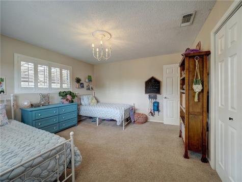 120 Seco Drive Portland TX 78374