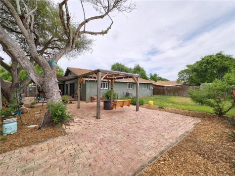 120 Seco Drive Portland TX 78374