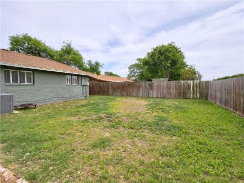 120 Seco Drive Portland TX 78374
