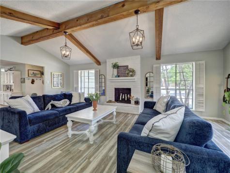 120 Seco Drive Portland TX 78374