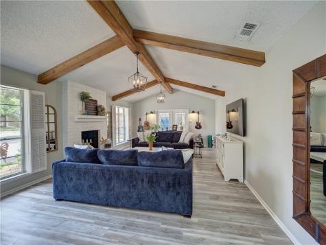120 Seco Drive Portland TX 78374