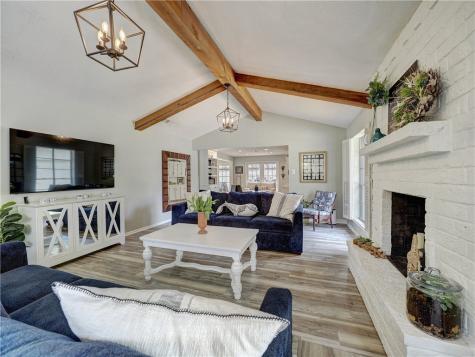 120 Seco Drive Portland TX 78374