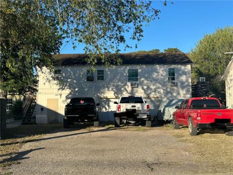 200 W Merriman Street Sinton TX 78387