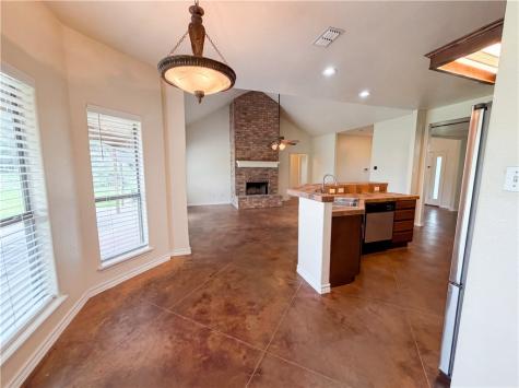 212 House Avenue Sandia TX 78383